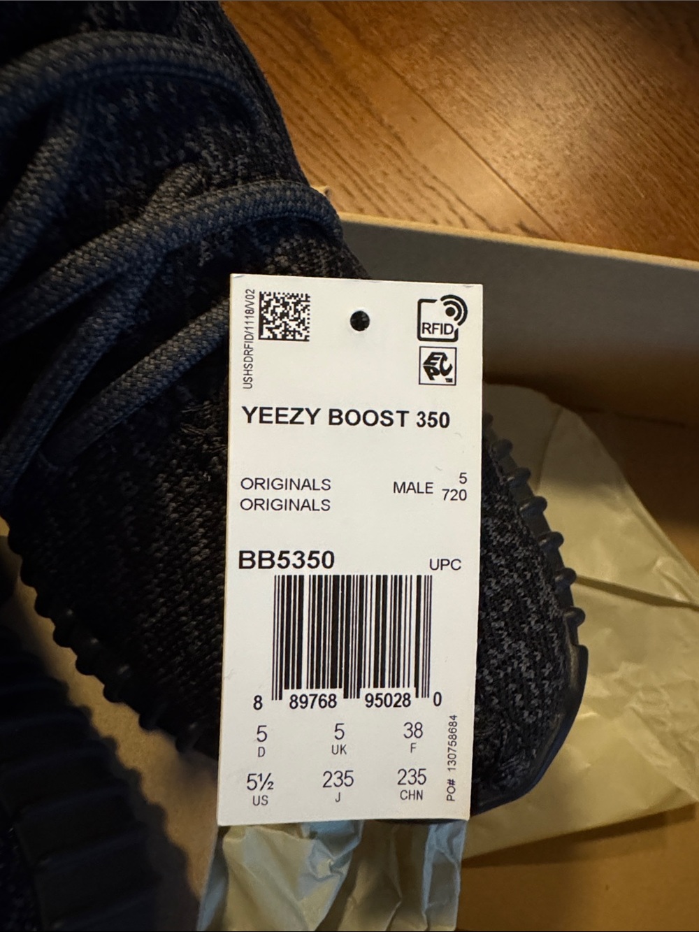 Yeezy Boost 350 V2 Black/Gray - Picture 2 of 9